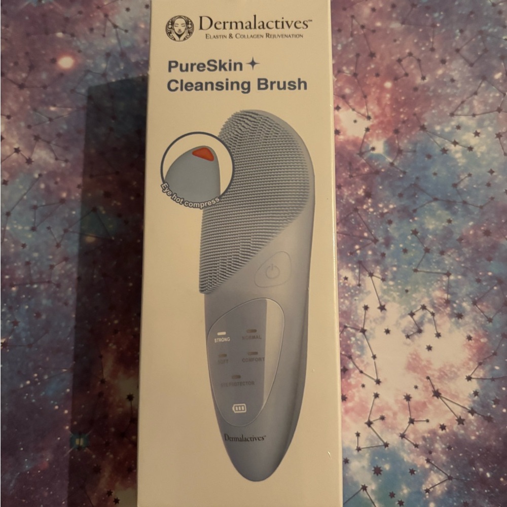 Brand new in Box Dermalactives PureSkin+ era Cleansing Brush - Gray